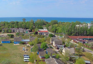 Лазурне база відпочинку